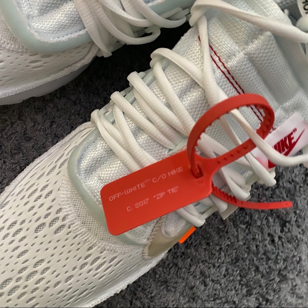 Nike Off-White Presto Sneakers - Picture 7 of 14